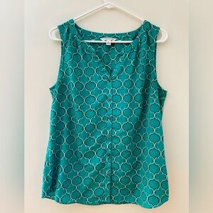 Croft and Barrow Shell, size M